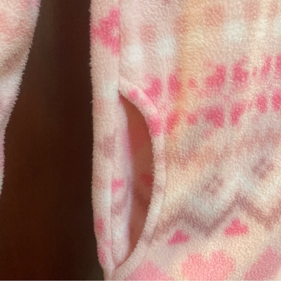 Children’s Place Pull Over Zip Pink Hearts Fleece Sweatshirt, Size 10-12 Kids - Picture 4 of 5